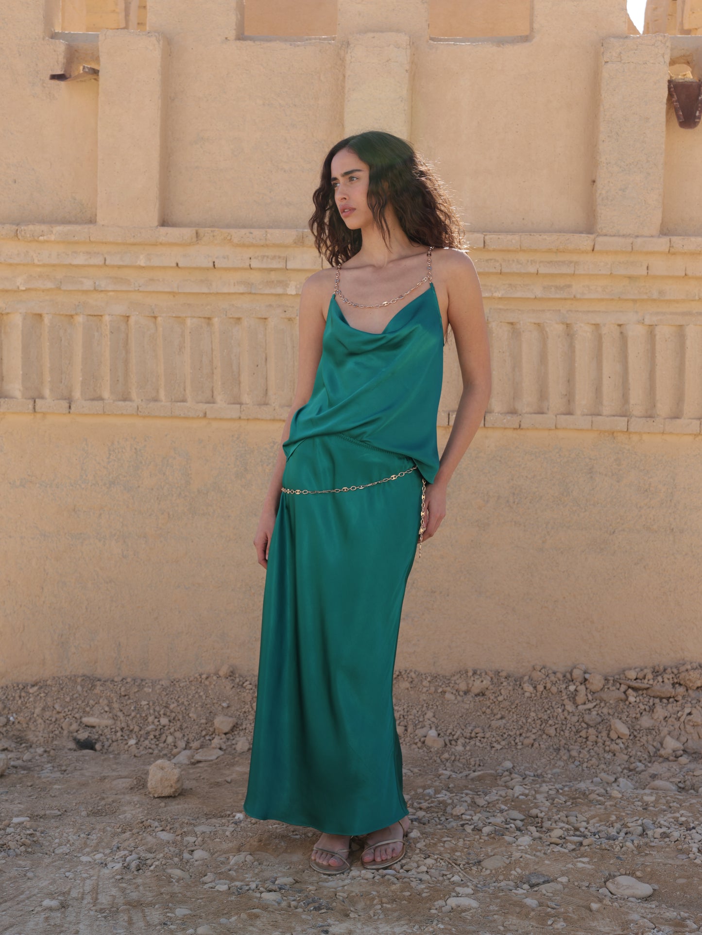 Viscose skirt with gold chain