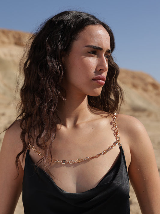 Viscose dress with gold chain