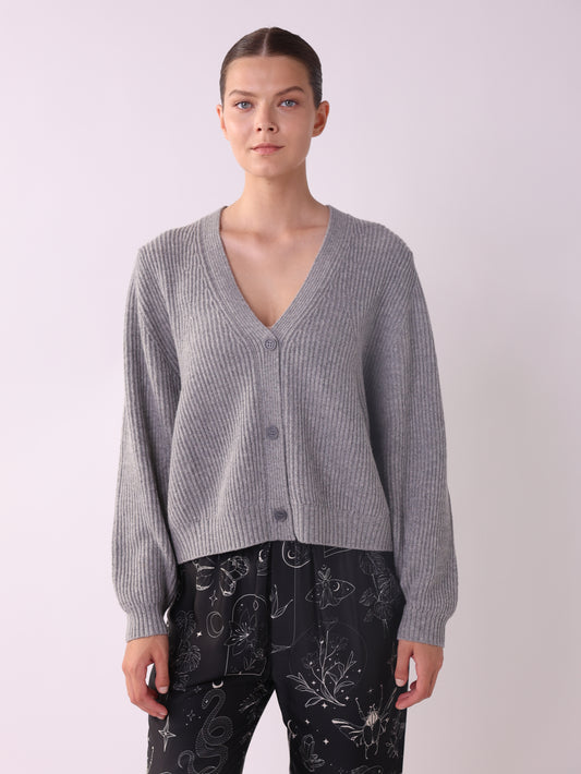 Buttoned knit cardigan