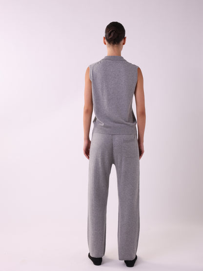 Narrow leg rubber knit pants