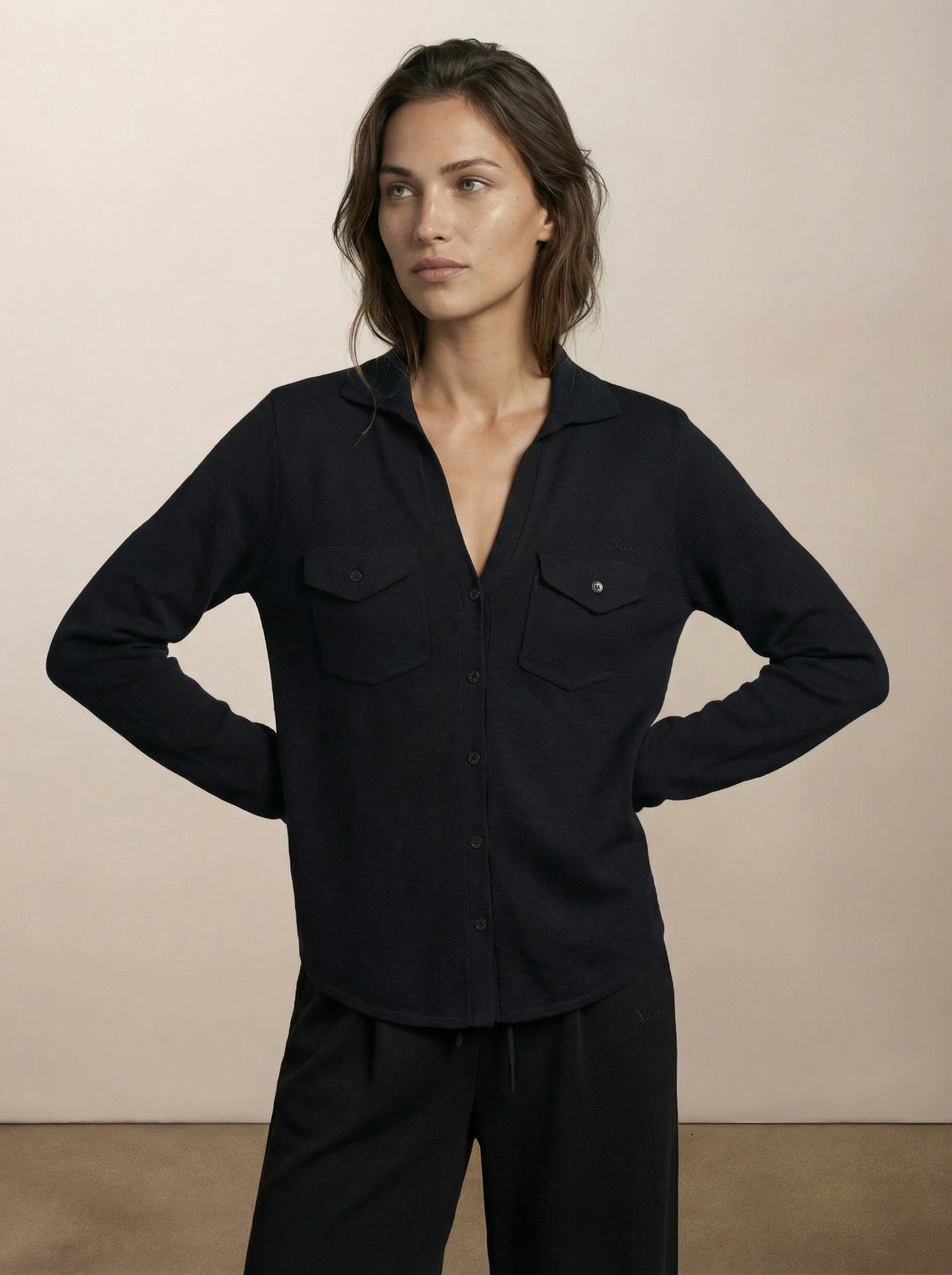 חולצה מודאל מכופתרת 