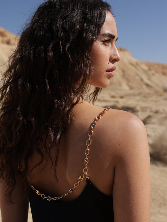 Viscose tank top with gold chain